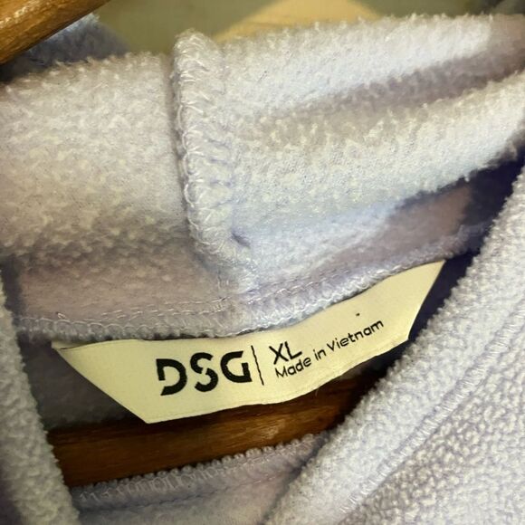 DSG, fleece style pullover, light purple, excellent condition, size XL - Picture 3 of 4